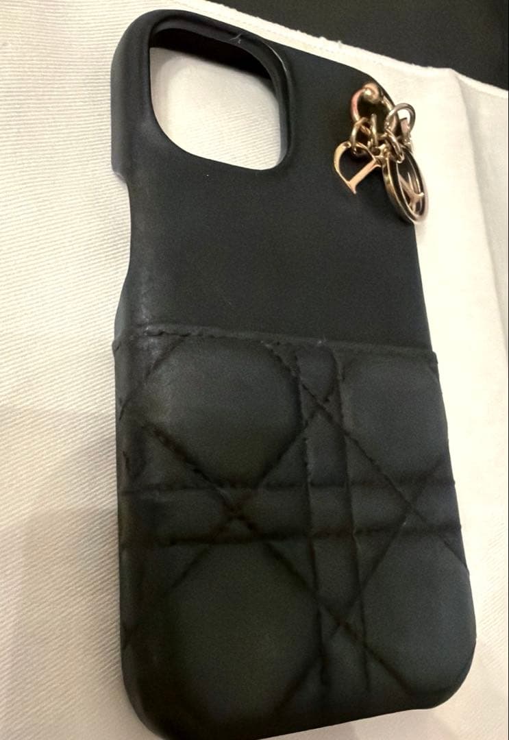 Christian Dior iphone15 ケース カナージュチャーム　箱付