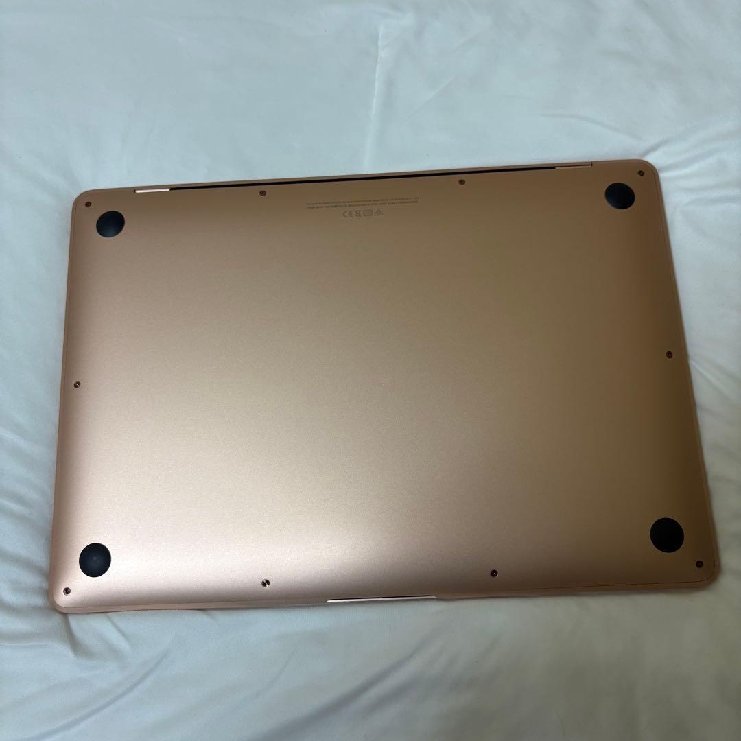 Apple M1チップ搭載13インチMacBook Air