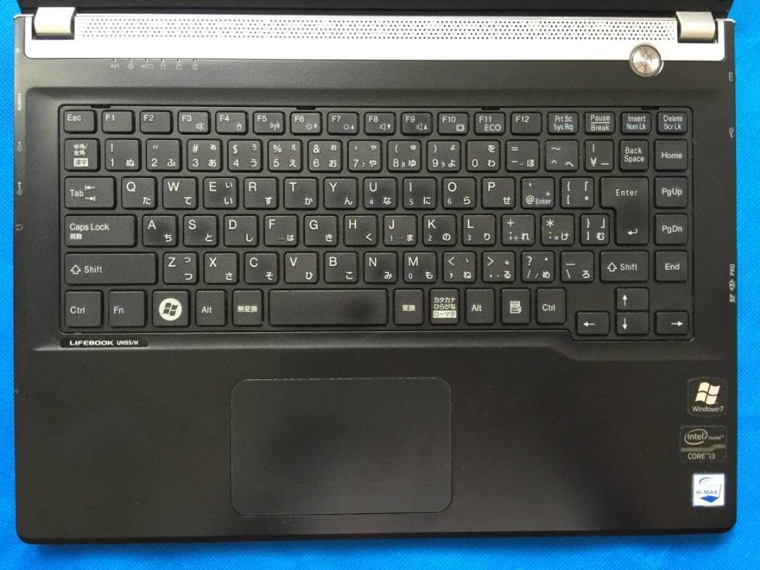 富士通　LIFEBOOK UH55/H 薄型・コンパクトノートパソコン