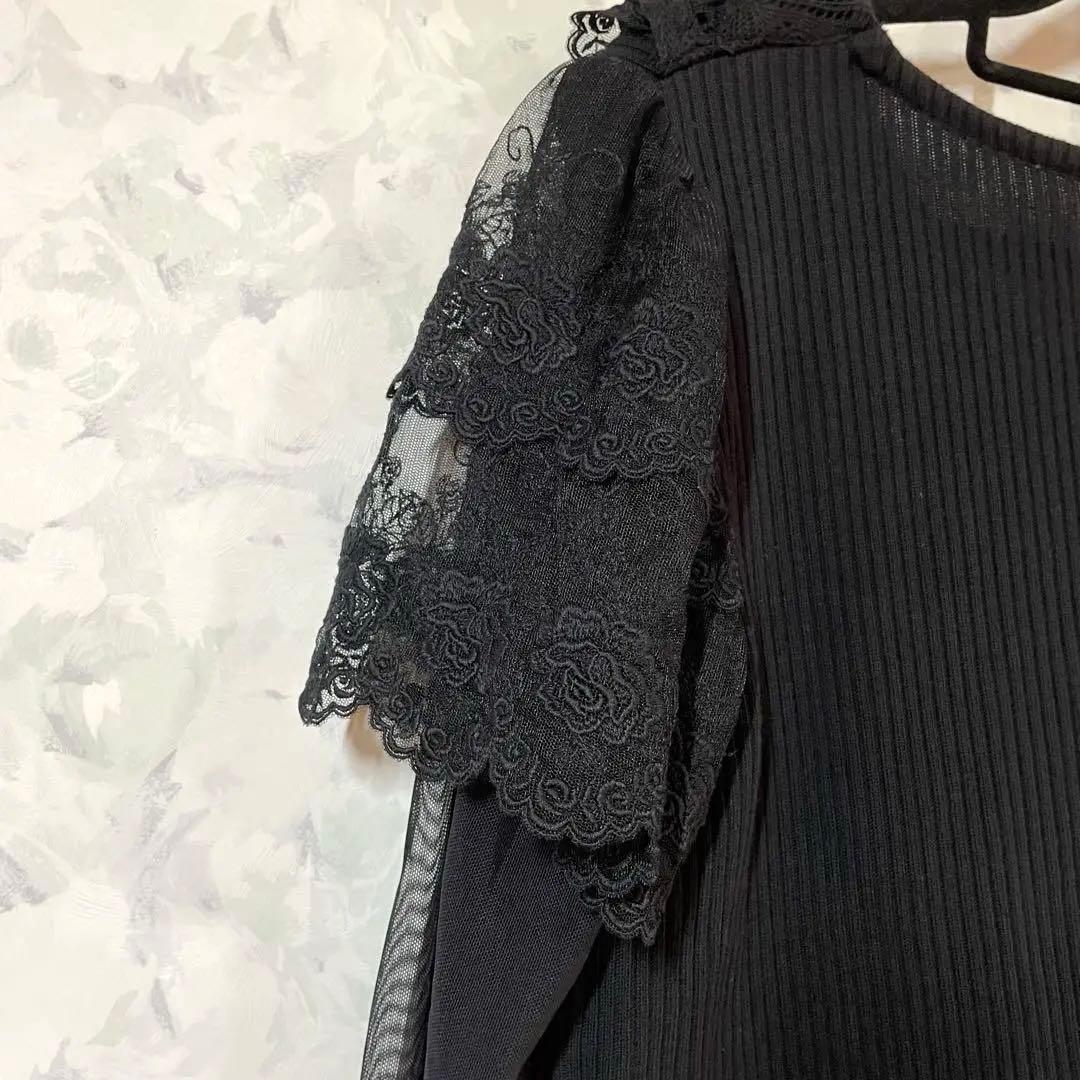 アトリエまりこ　【未使用品】￼黒シースルーお花のトップス