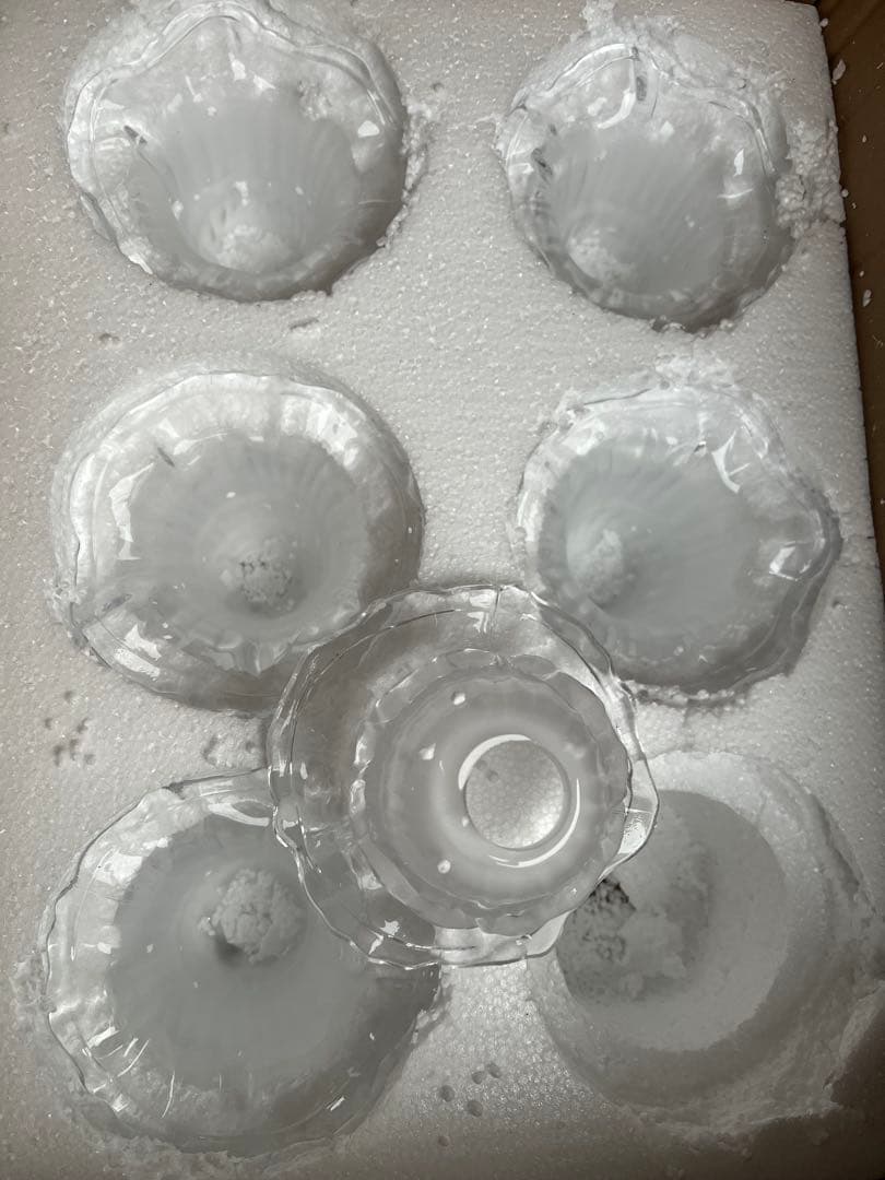 み*ん様 ゴールドクリアシャンデリア 6灯