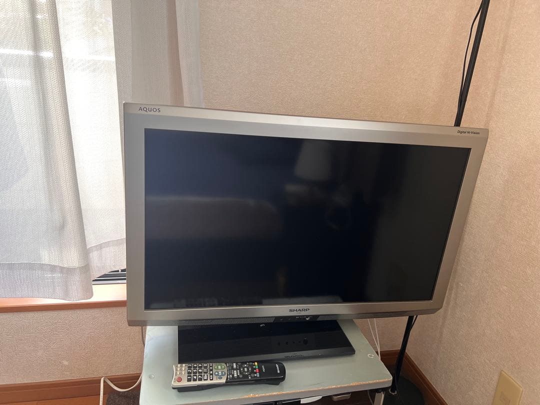 SHARP LC-32E6 32インチ液晶テレビ