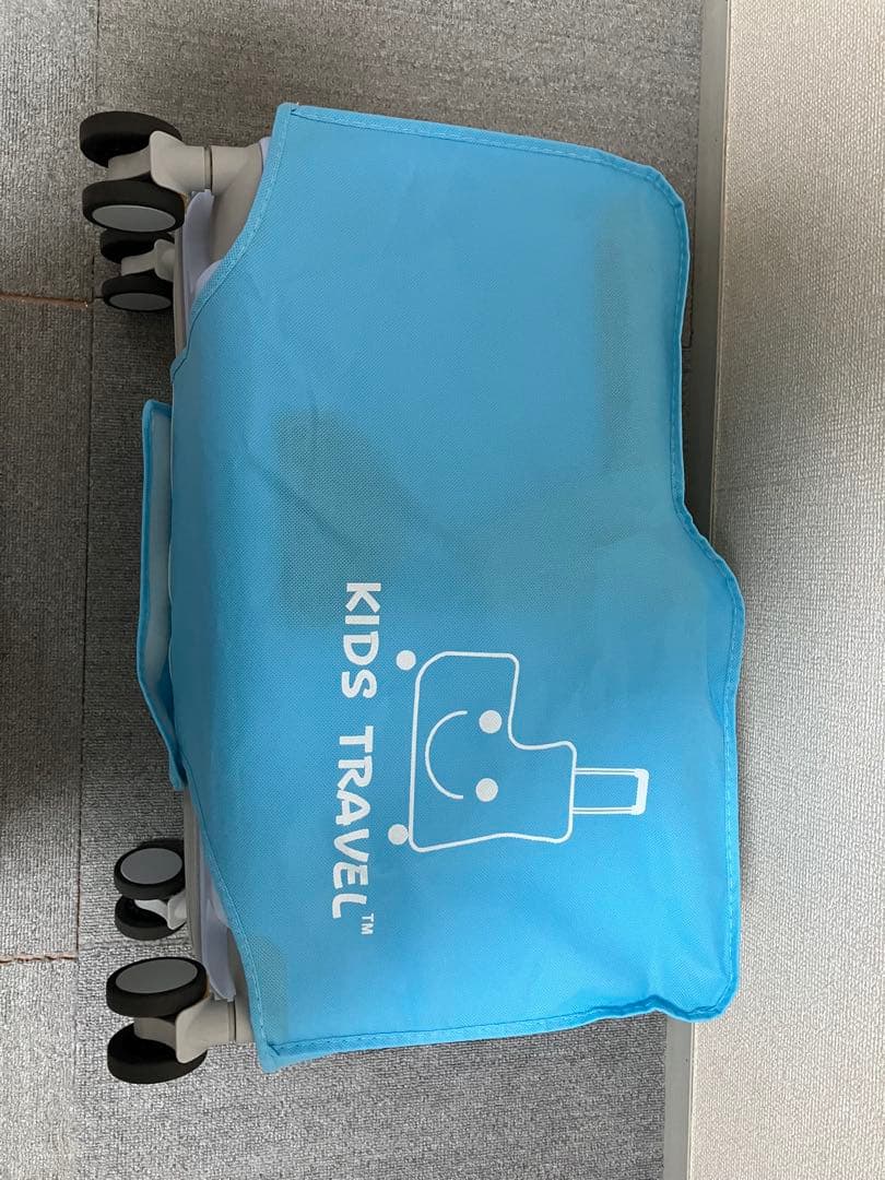 子供が乗れるキャリーケース/安心のベルト付き/ 機内持ち込み可　32L