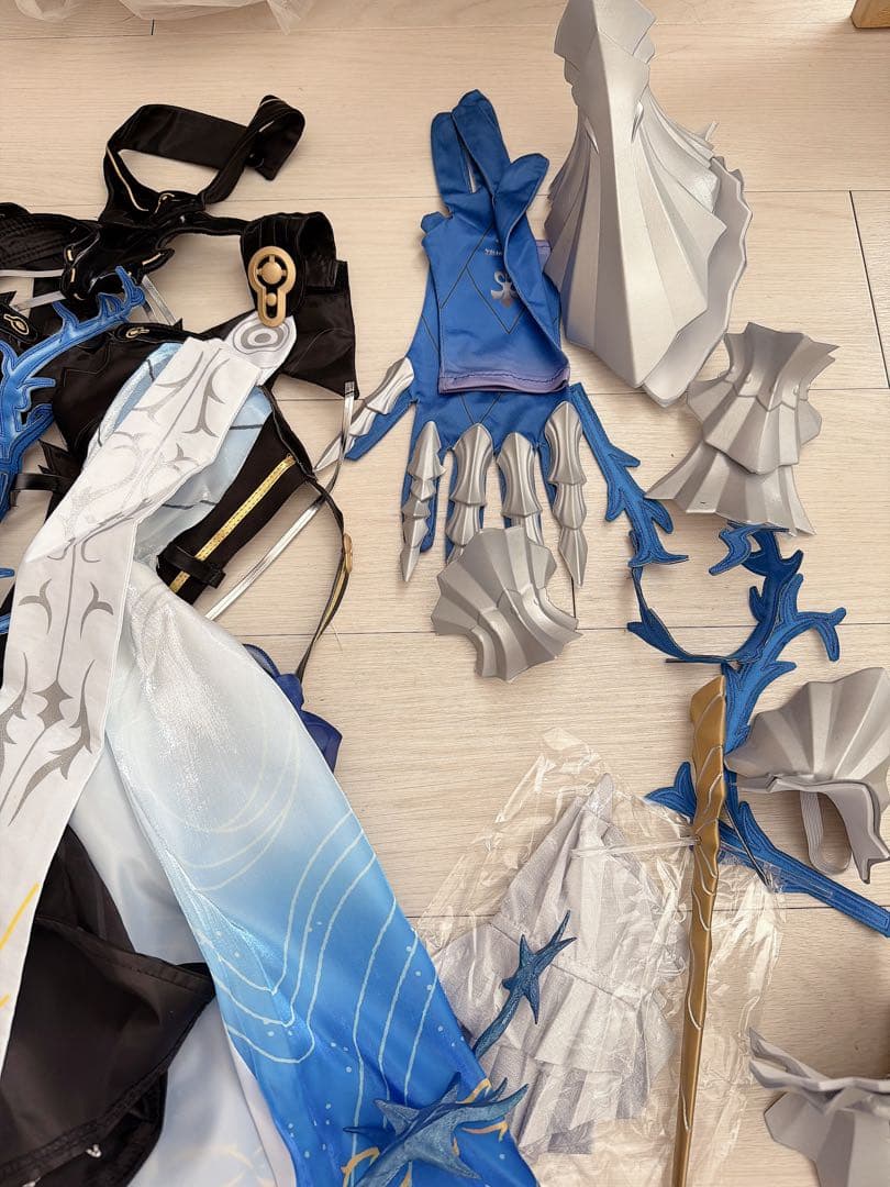 フルールドリス　鳴潮　コスプレ