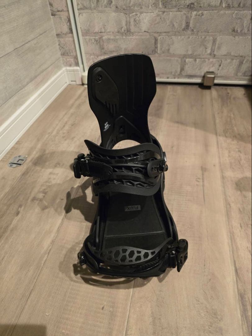 FLUX XF スノーボードビンディング フラックス　右足のみ　チタンビス付