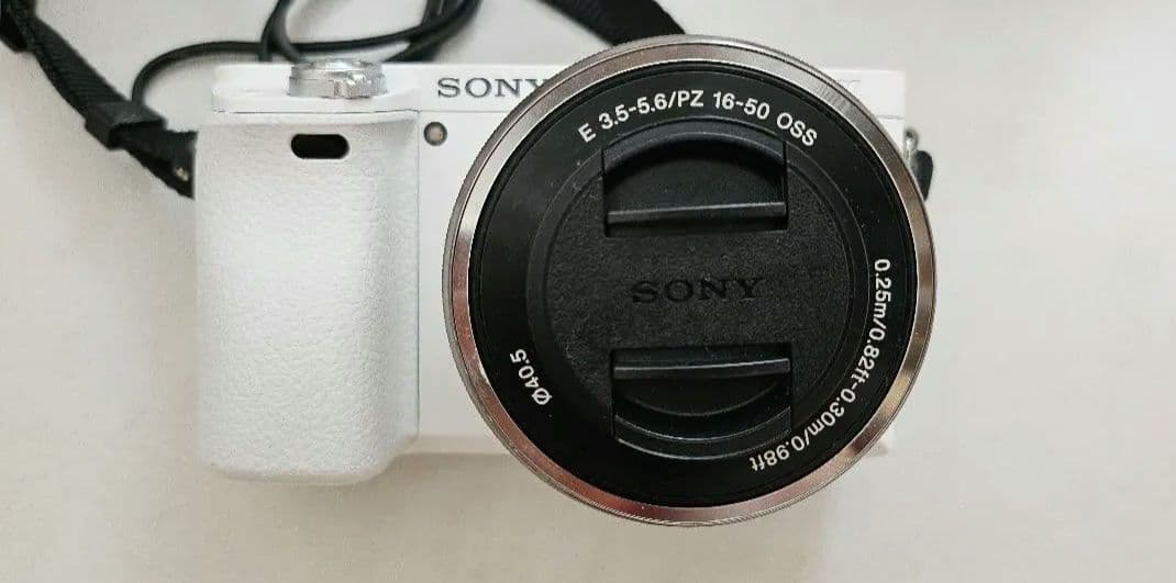 SONY α6000 ホワイト デジタル一眼レフカメラ