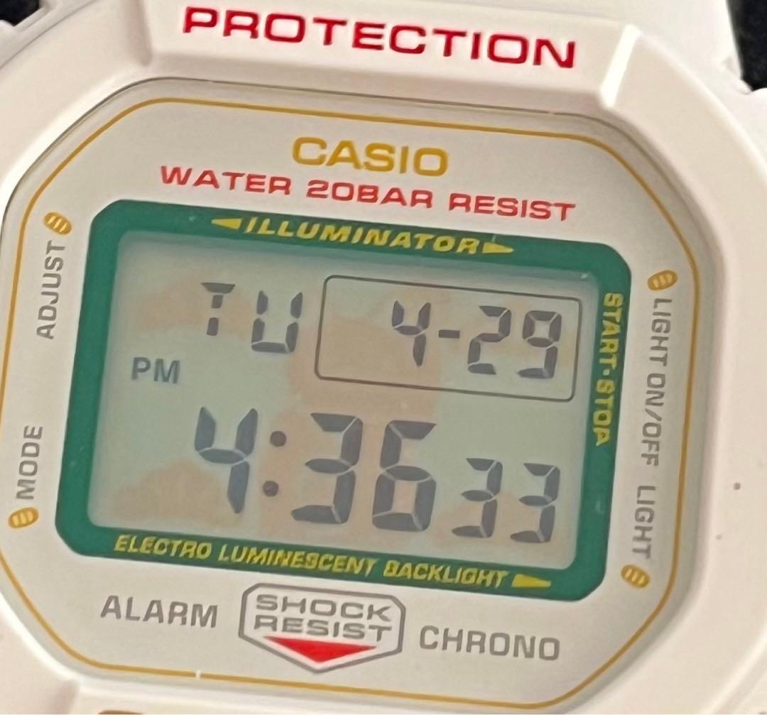 G-SHOCK デジタル腕時計 レッド/ホワイト　招き猫