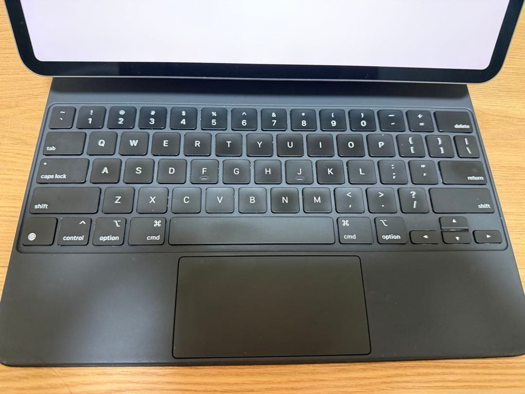 iPad Pro12.9 第四世代 128gb + Magic Keyboard