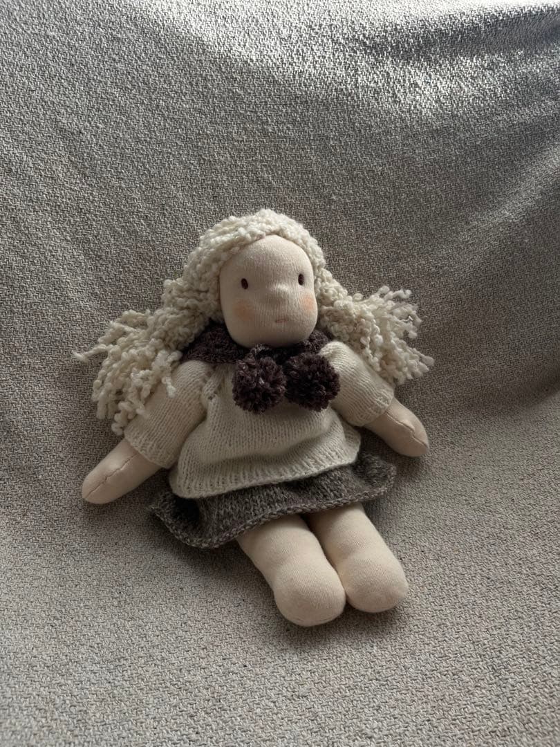 ウォルドルフ 人形　B体　天然素材　手作り人形　ハンドメイド　着せ替え人形