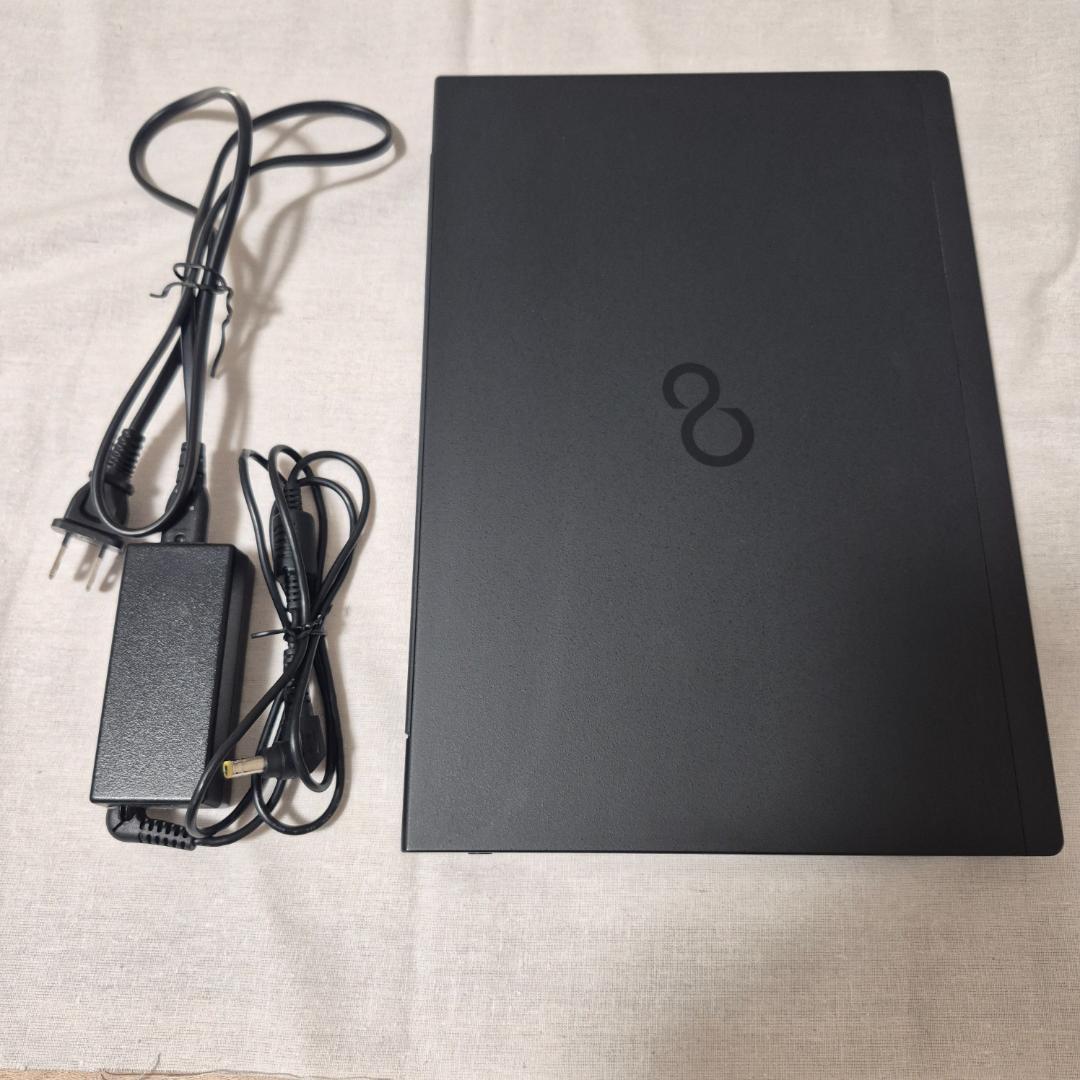 モバイルノートPC LIFEBOOK 13.3インチ 本体 i5 512GB