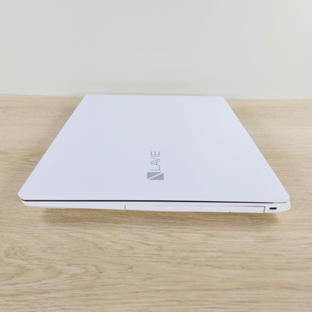 超美品！ 第8世代i3☆SSD256GB☆Win11 ノートパソコン カメラ付き