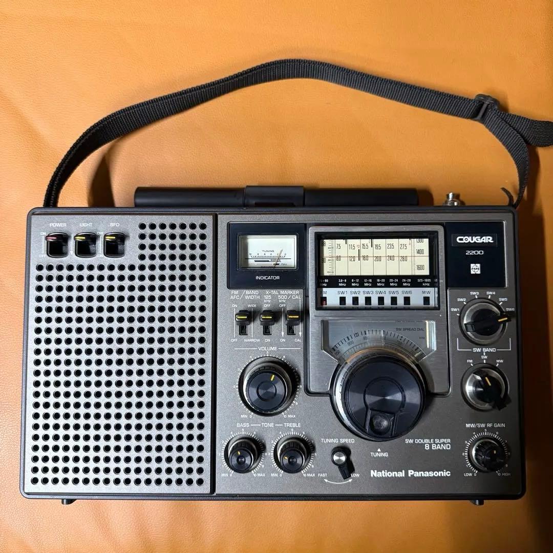 National Panasonic Cougar RF-2200 BCLラジオ