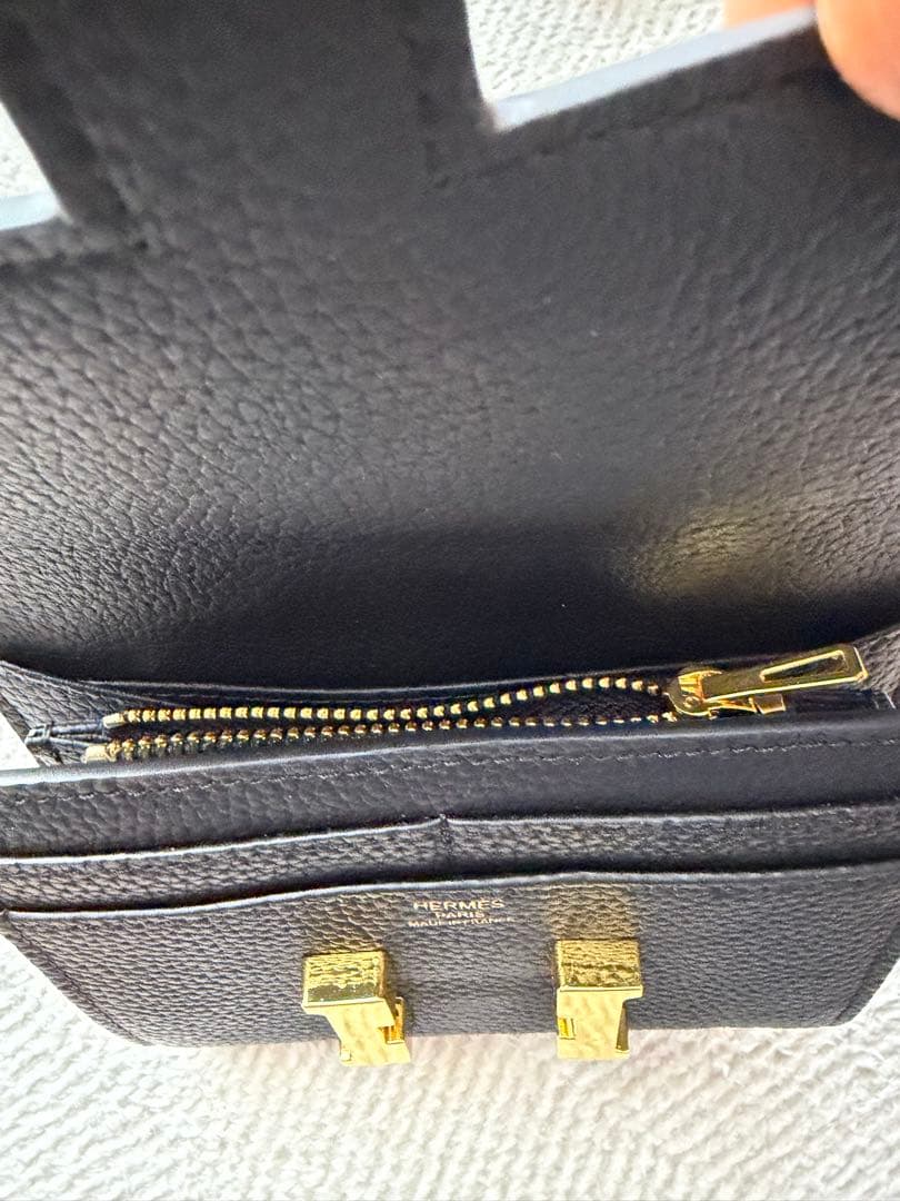 HERMES ブラックレザー 二つ折り財布