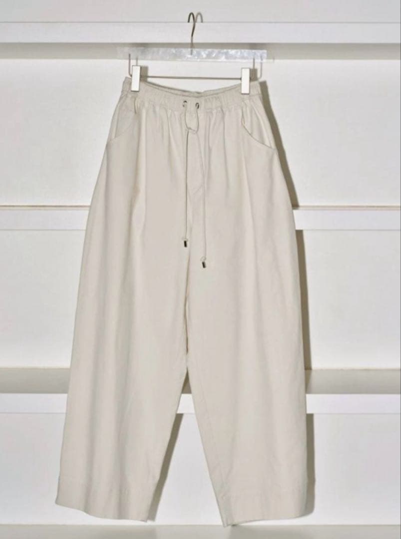 週末限定価格❗️トゥデイフル　イージーチノパンツ38