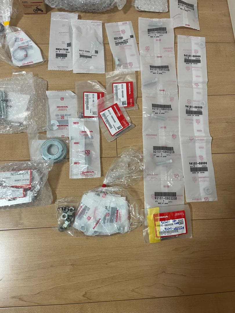 HONDA CB750FOUR 新品パーツ詰合せ