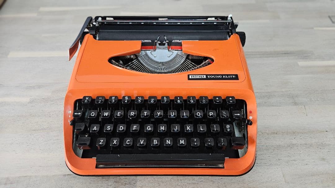 BROTHER YOUNG elite タイプライター オレンジ