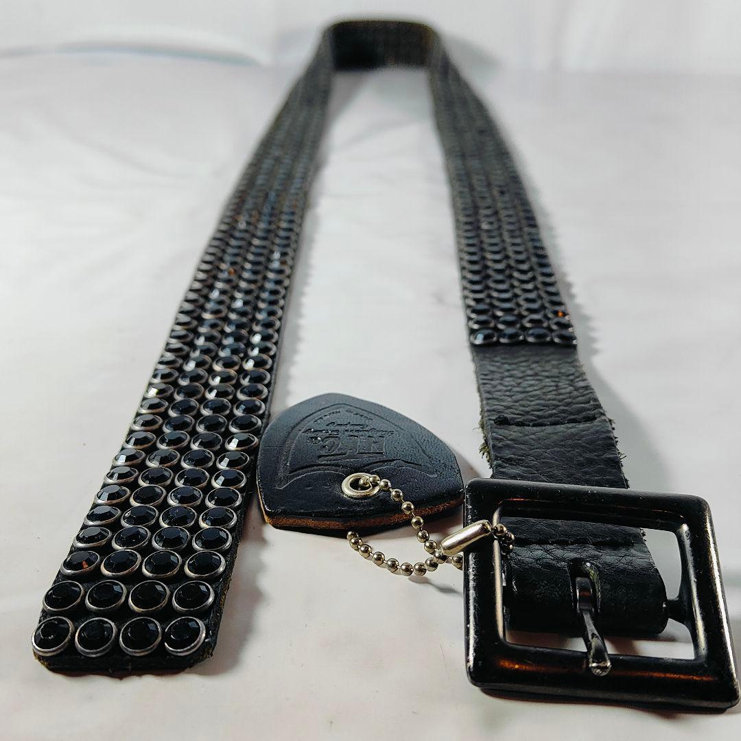 楽一番公式アカウント03　　　　　　　【美品】HTC 黒タグ付 正規品