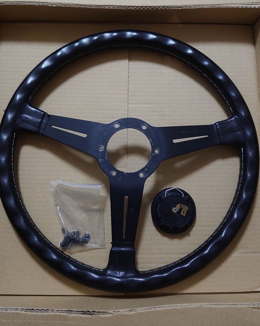 NARDI Classic ブラックスポーク 36φ FET