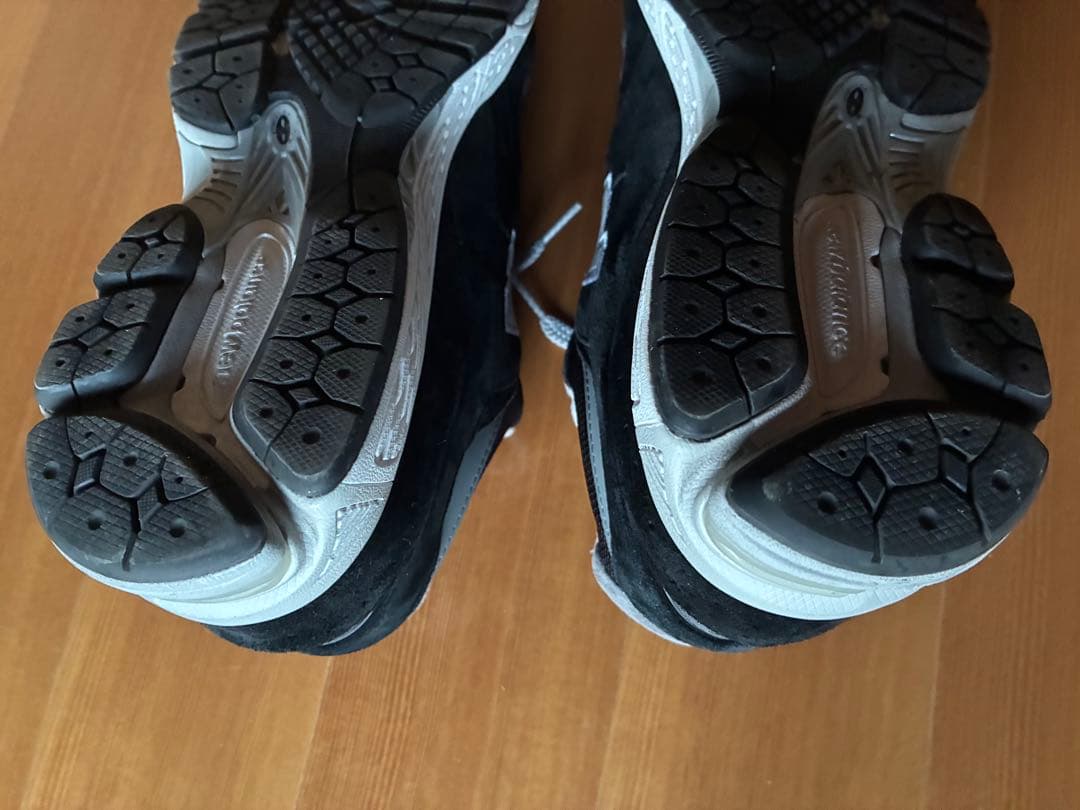 美品　New Balance MR2002 RXD 27.5 GORE-TEX