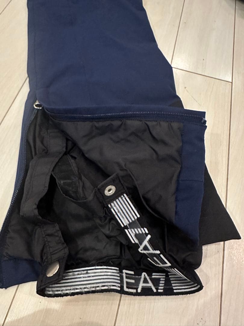 EA7 EMPORIO ARMANIスキーウェア上下