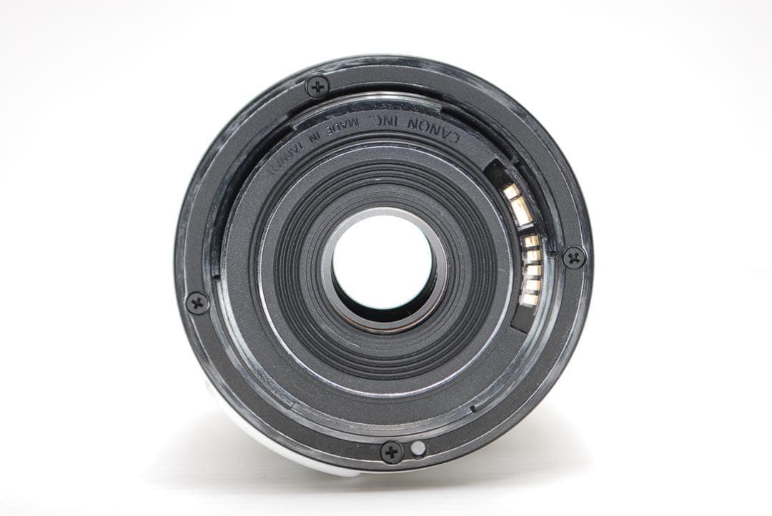 ⭐︎Canon kiss X7⭐︎ 最軽量モデル 希少品 シングルレンズセット