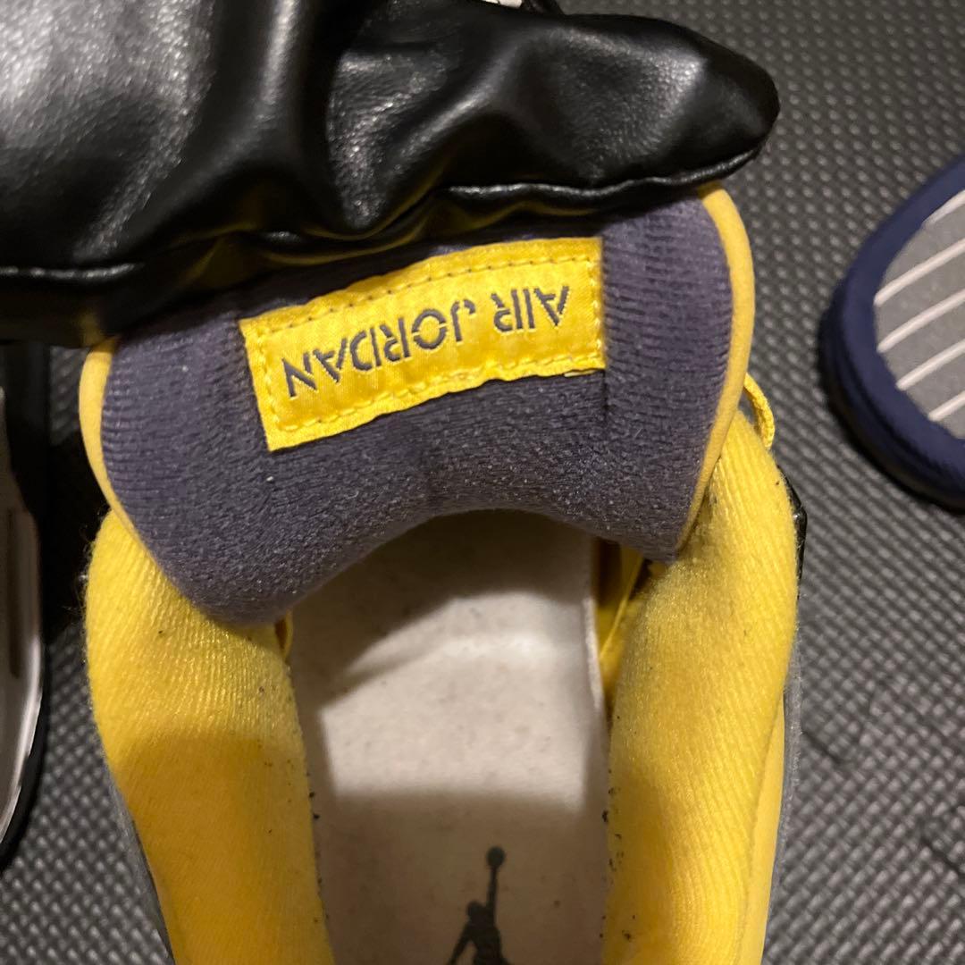 靴 Air Jordan 4 Retro TOUR YELLOW