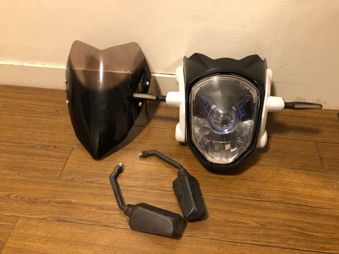 ホンダ　グロムjc61純正ヘッドライトandおまけパーツセット