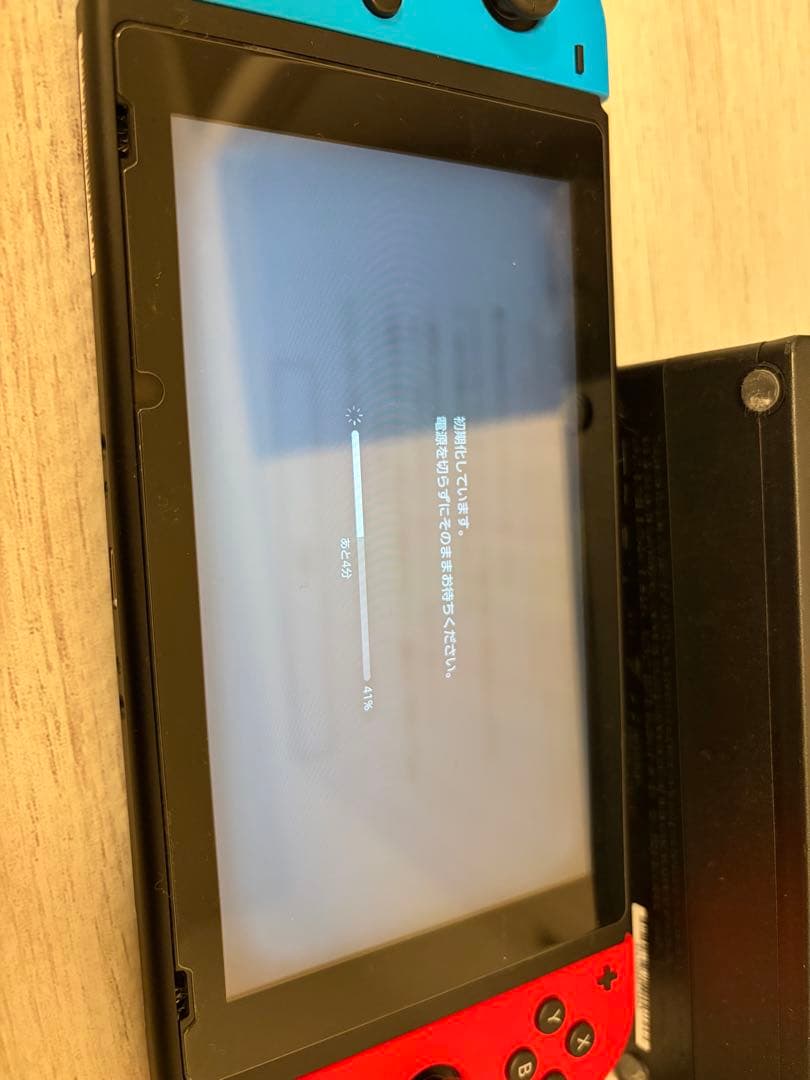 d*2様 Nintendo Switch 本体+周辺機器+カセット４種類