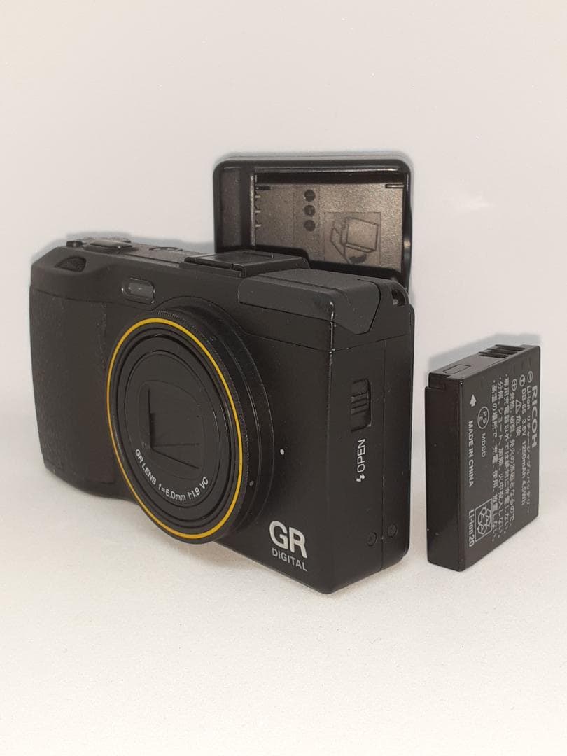 リコー RICOH GR DIGITAL Ⅳ シャッター数1645回 デジカメ