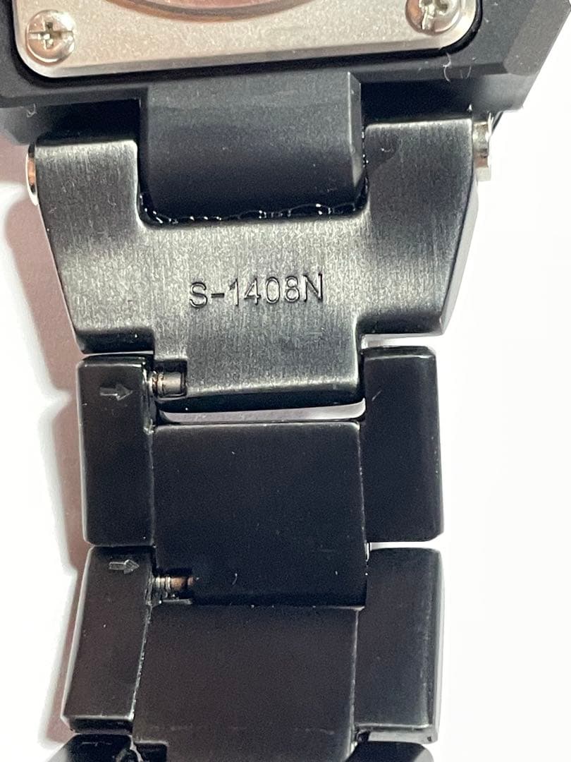 G-SHOCKブラックメタルバンド腕時計電波ソーラーGST-W300 G