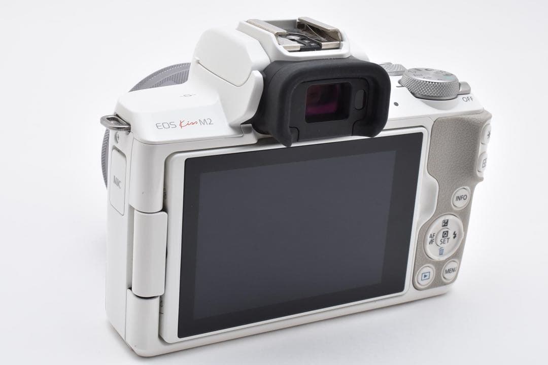 【美品】CANON EOS KISS M2 EF-M15-45mm IS STM