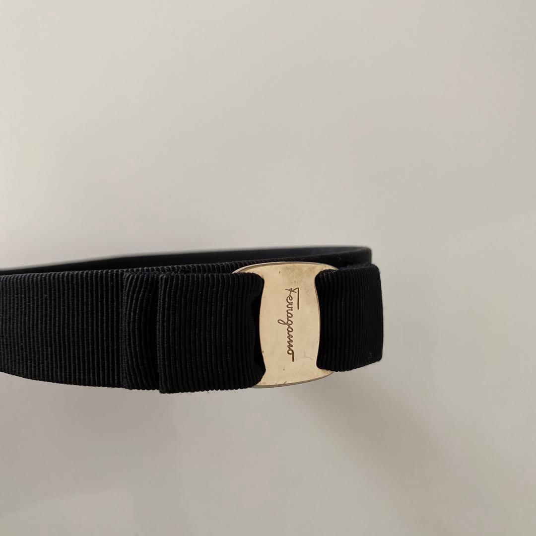 【Ferragamo】フェラガモ　カチューシャ　リボン　ブラック×ゴールド