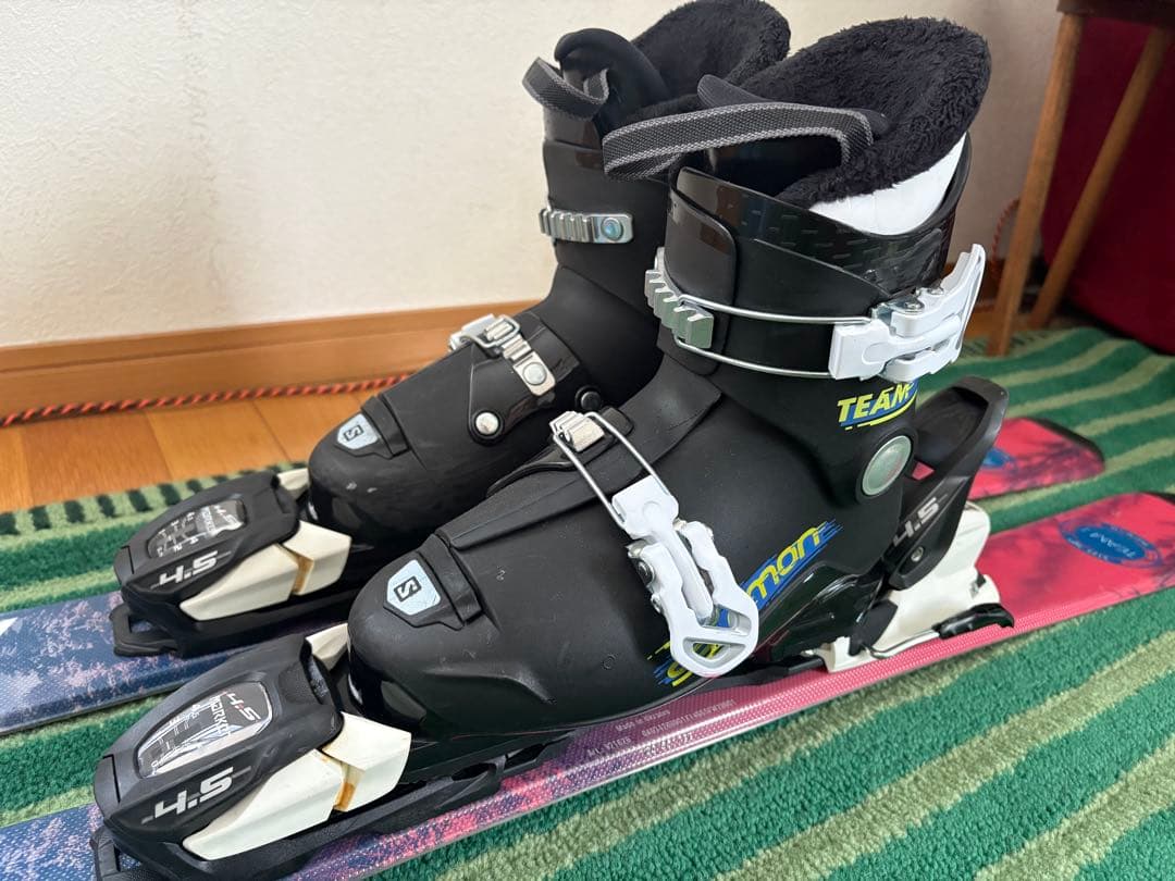 子供スキー3点セットNordica スキー板 Salomon ブーツ ポール