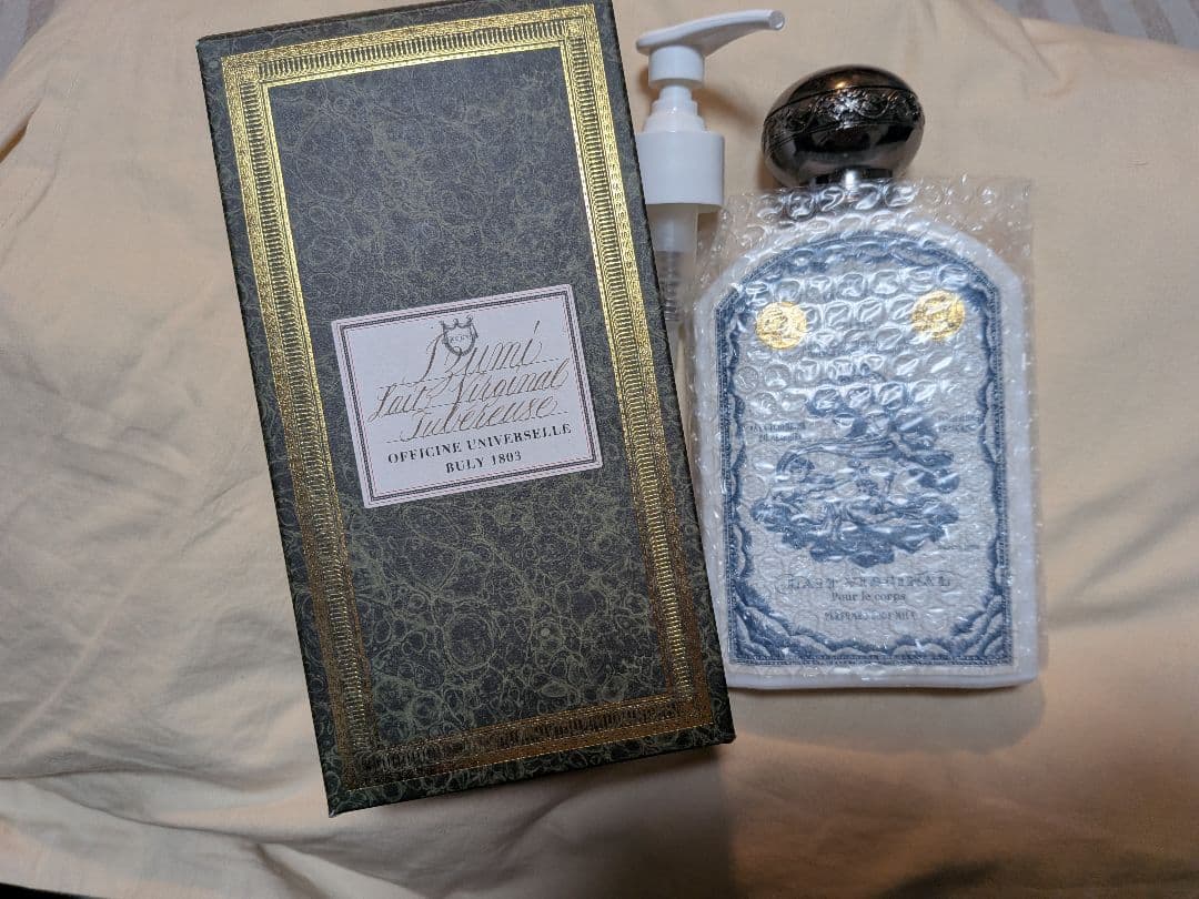 【新品】L'Officine Universelle Buly ボディとハンド