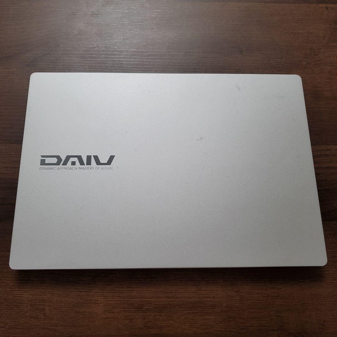 DAIV 4P Windows11 Corei7 14型 32GB SSD1TB