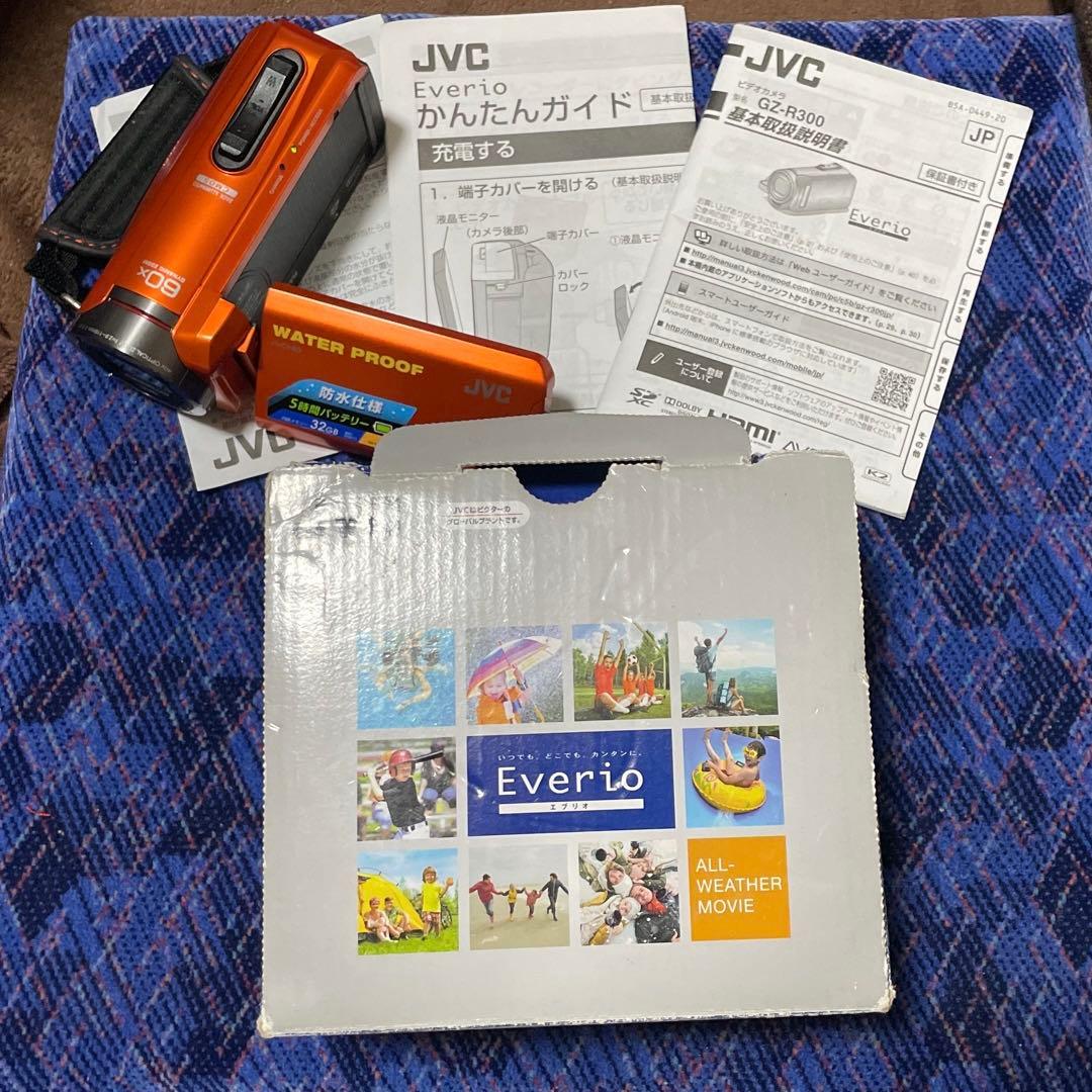 花*吉様 JVC Everio GZ-R300D 防水ビデオカメラ オレンジ