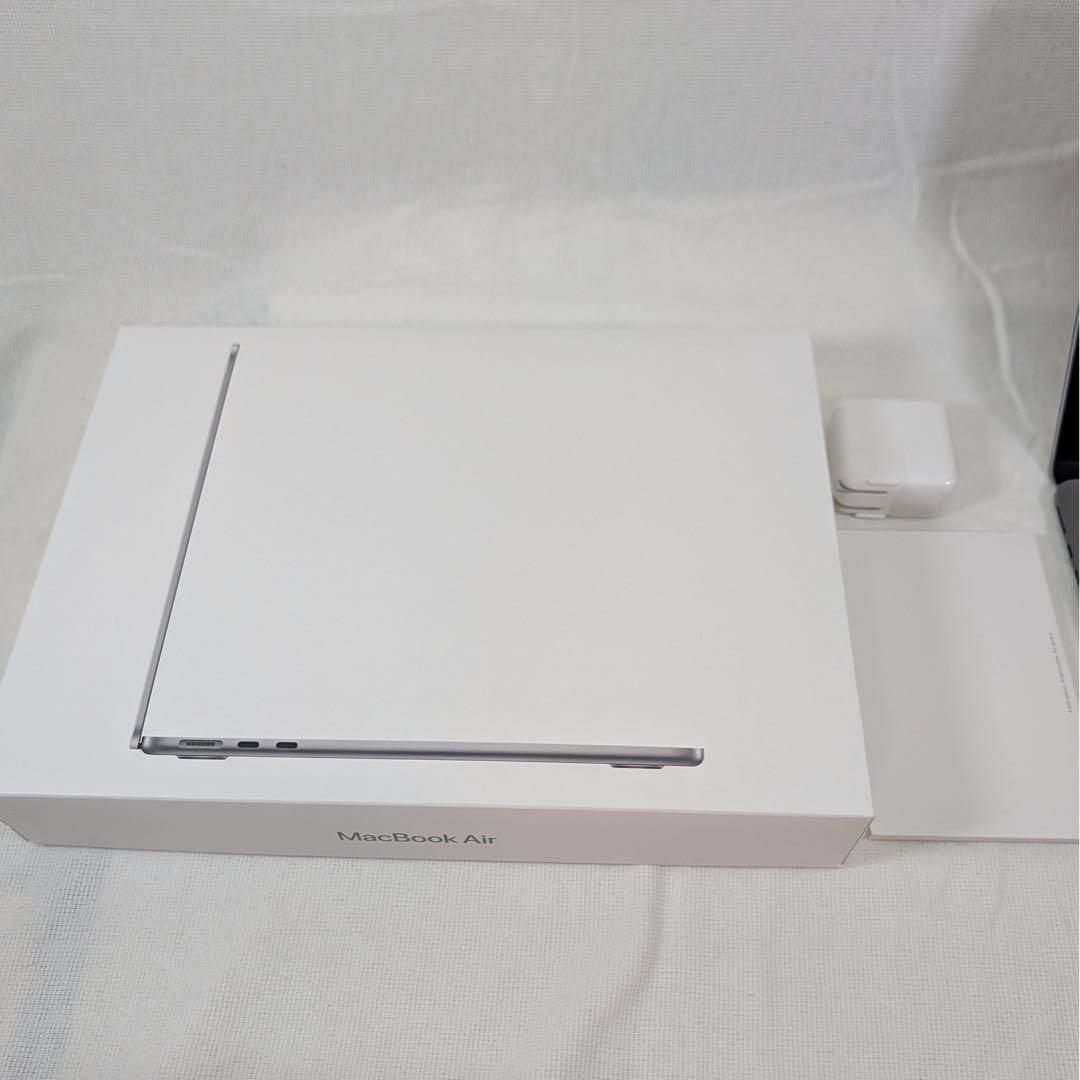 【ほぼ新品】MacBook Air 13インチ M3 スペースグレー