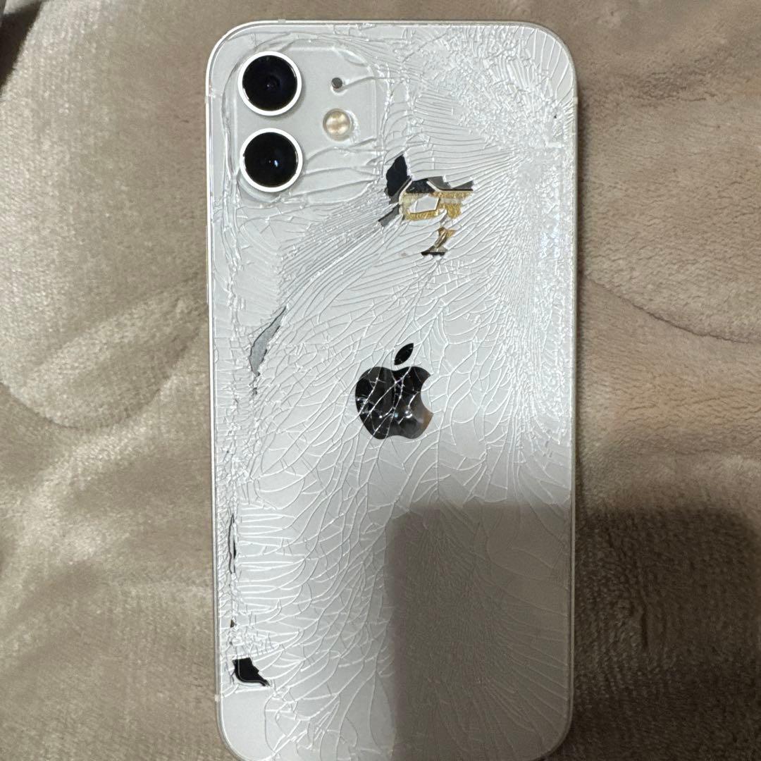 Apple iPhone 12ホワイト