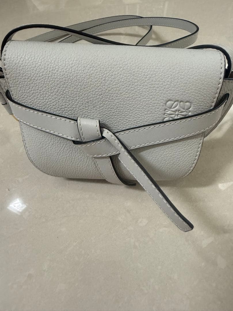 ロエベ　ショルダーバッグ