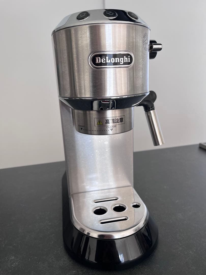 デロンギ デディカ エスプレッソ・カプチーノメーカーEC680 DeLonghi