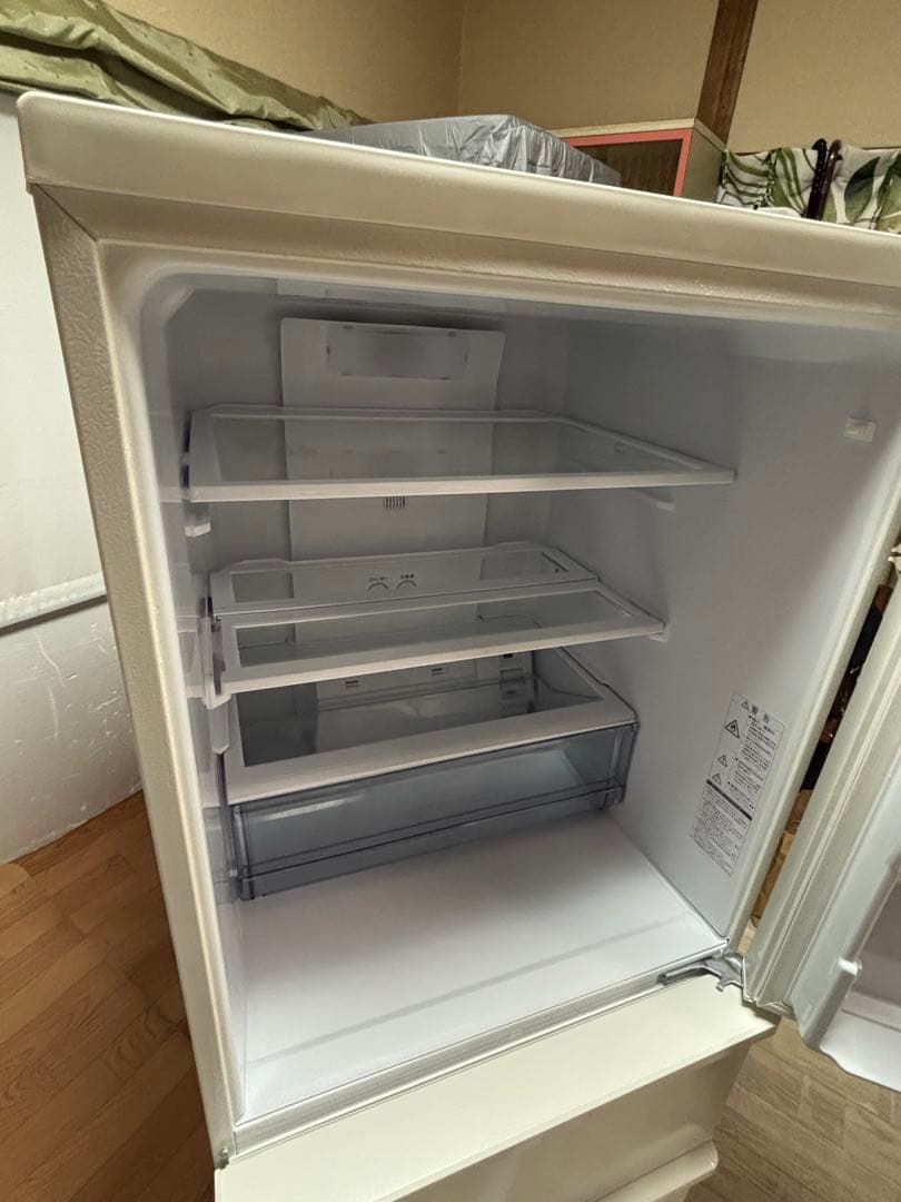 AQUA冷蔵庫 272Lホワイト3枚とびら AQR-27M2(W)