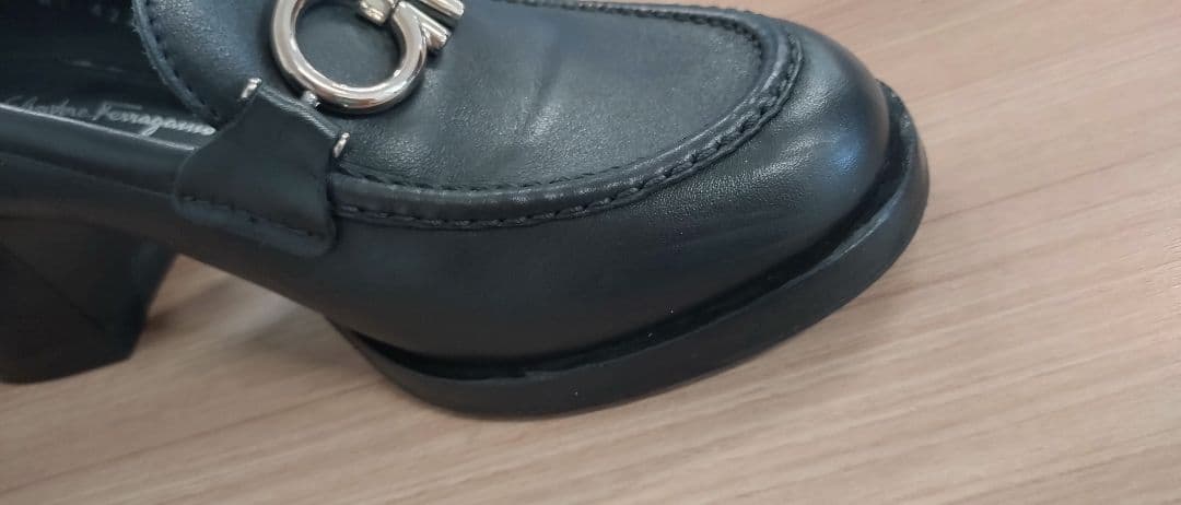 美品　フェラガモ ローファー　5センチヒール　黒　ガンチーニ　ROLO　7½D