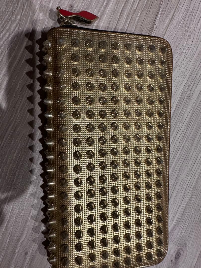 ね*ま様 クリスチャンルブタン　長財布　ゴールド