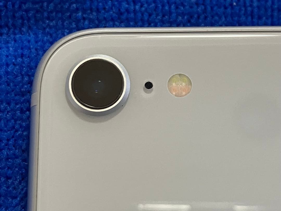 【超美品】Apple iPhone 8 シルバー本体