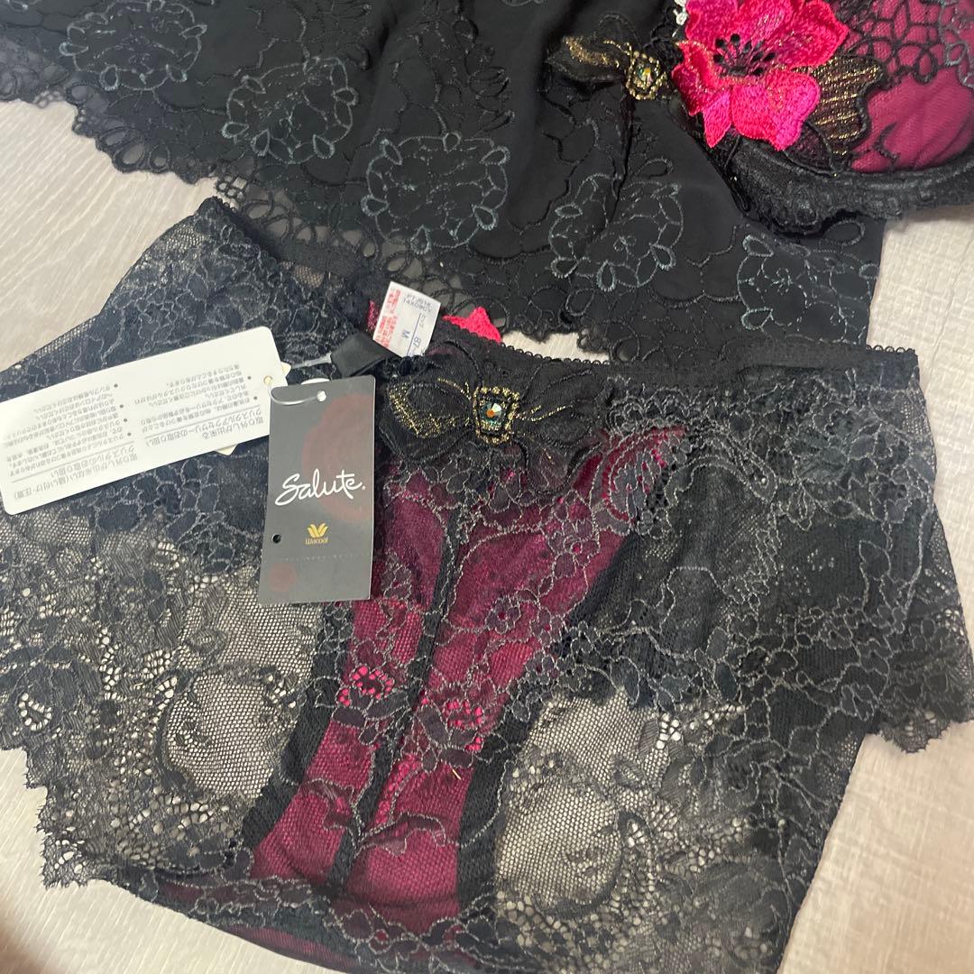 Salute花柄刺繍ブラジャーショーツキャミセット70D