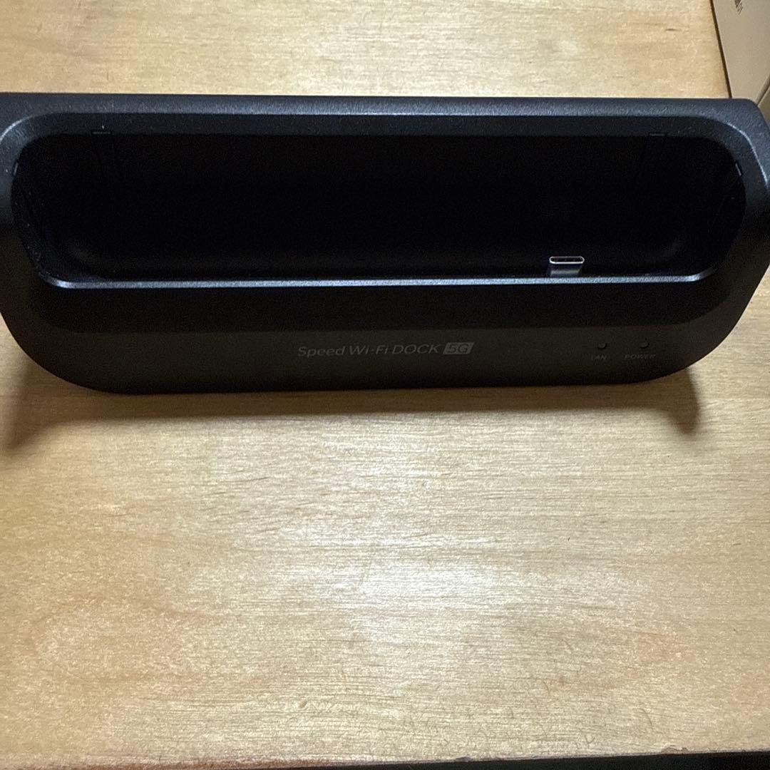 Speed WiFi DOCK 5G 01 本体