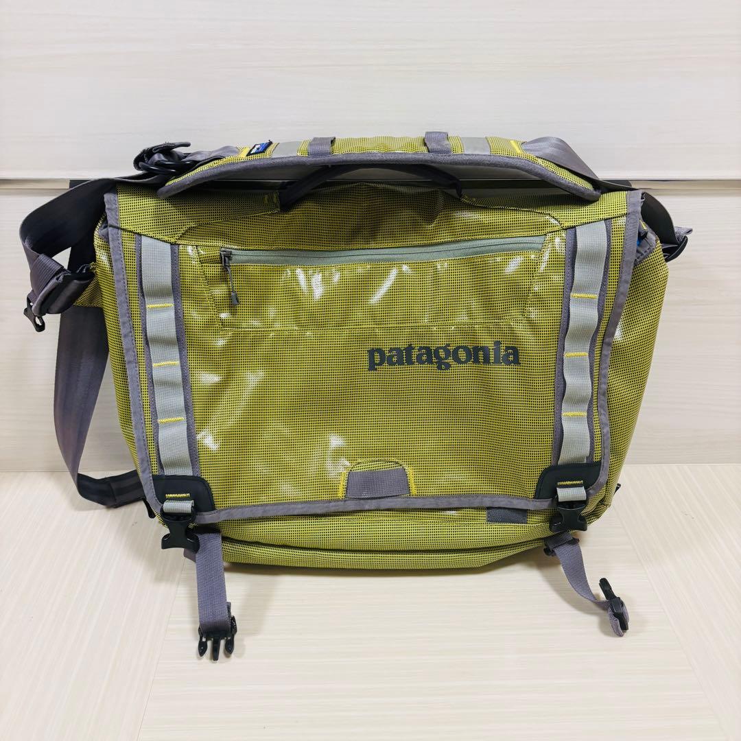 パタゴニア ブラックホール・メッセンジャー 22L