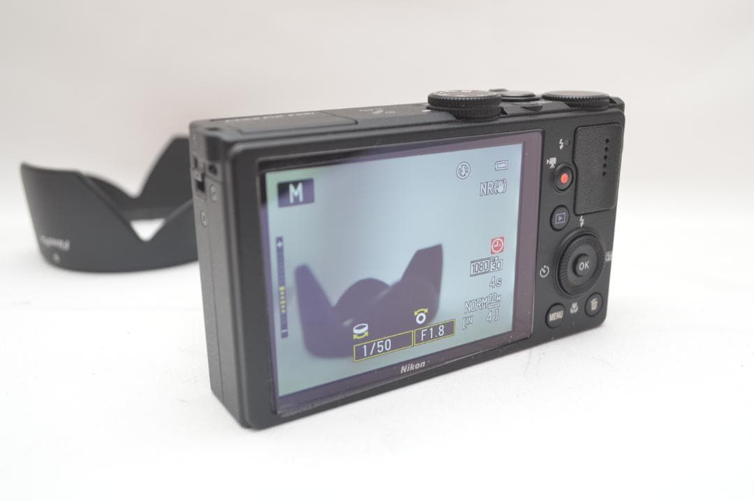 ✨未使用美品✨ Nikon Coolpix P330 ブラック