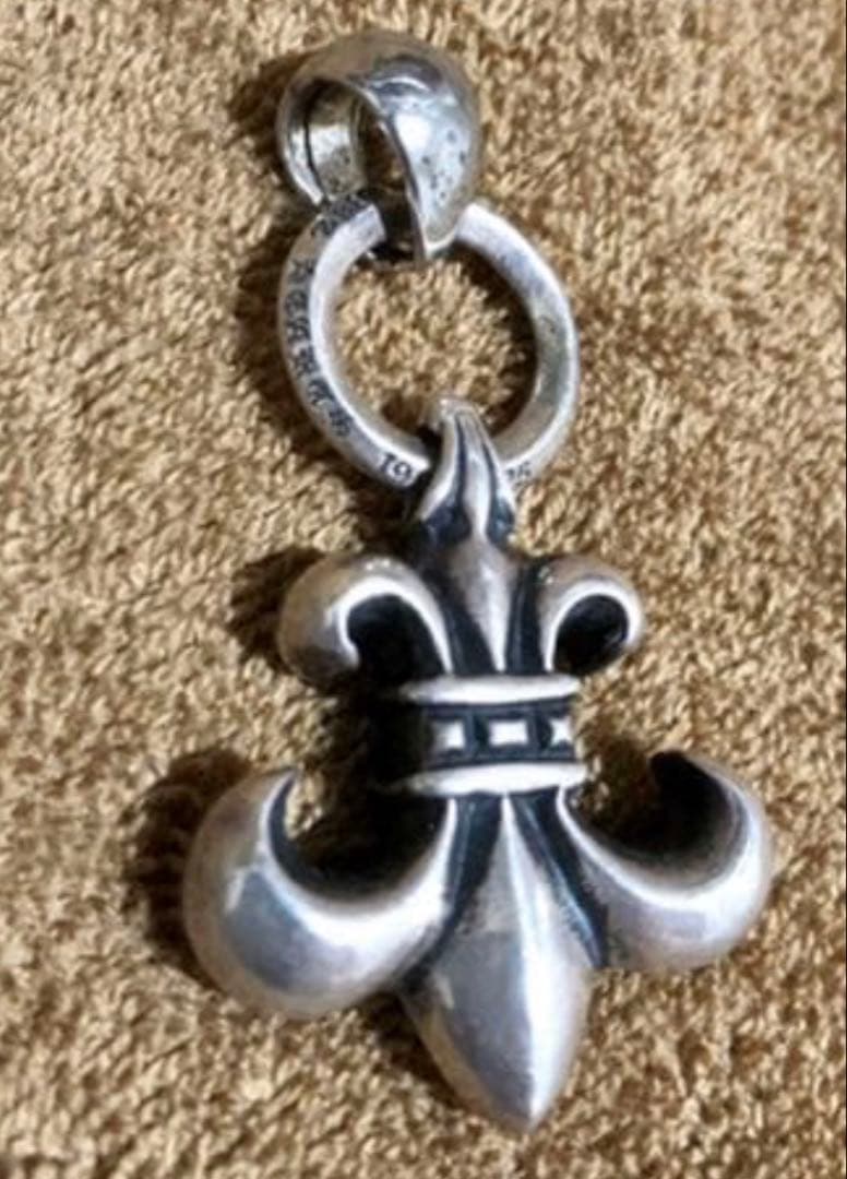 フレアチャーム　ペンダント　トップ