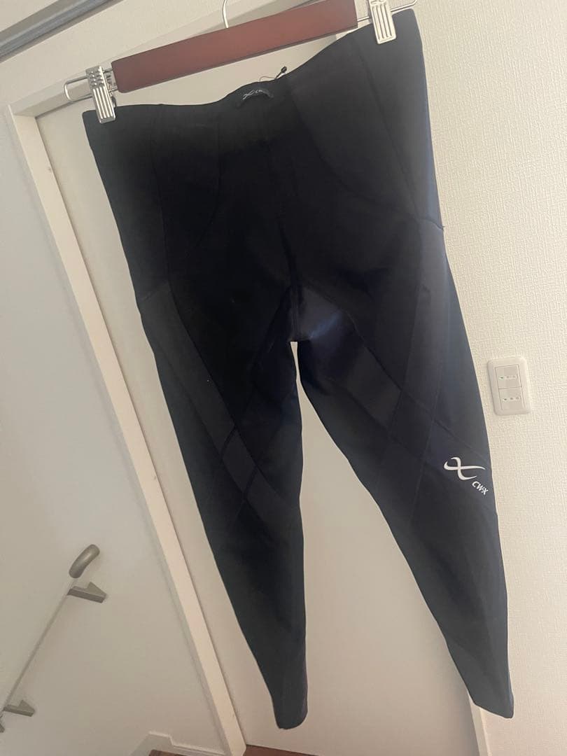 大人気ブランド！早い者勝ち！cw-x フィット感のあるブラック　レディースL